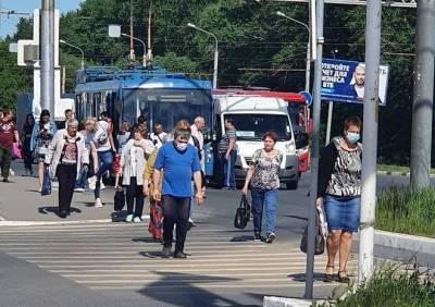 На Московском шоссе столкнулись троллейбус и маршрутка - ya62.ru - Рязань