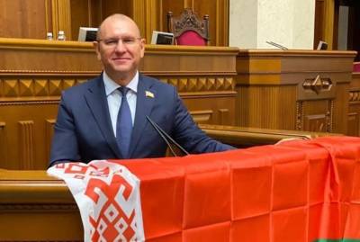 Евгений Шевченко - Евгения Шевченко исключили из "Слуги народа" - kp.ua