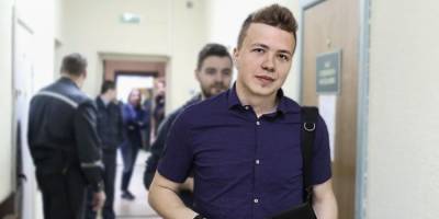 Роман Протасевич - "Они убьют меня": очевидцы рассказали о просьбах Протасевича к пилотам не сажать самолет - ruposters.ru - Вильнюс - Минск