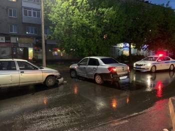 В ночной аварии пострадал шестилетний череповчанин - vologda-poisk.ru - Череповец
