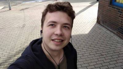 Роман Протасевич - София Сапега - В посольстве РФ прокомментировали задержание подруги Протасевича в Белоруссии - gazeta.ru - Вильнюс - Минск