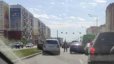 В Тюмени на Пермякова из-за массового ДТП с маршруткой дорожная пробка - nashgorod.ru - Тюмень