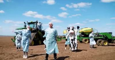 Украинские агрономы рассмешили пародией на песню SHUM группы Go_A - tsn.ua