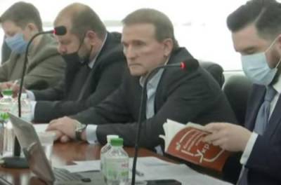 Виктор Медведчук - Reuters: Уголовное преследование Медведчука может усилить напряженность в российско-украинских отношениях - from-ua.com - Москва - Киев - Крым - Reuters