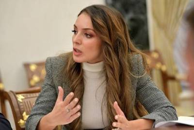 Зарина Догузова - Ростуризм ответил на жалобу бизнеса о невыплате прошлогодних грантов - versia.ru
