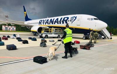 Артем Сикорский - Минск рассказал об угрозах взорвать рейс Ryanair - korrespondent.net - Литва - Вильнюс - Минск
