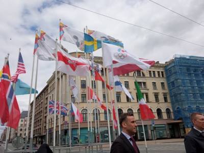 Мартиньш Стакис - Власти Риги заменили флаг Беларуси на бело-красно-белый на инсталляции к ЧМ-2021 по хоккею - unn.com.ua - Киев - Рига - Латвия