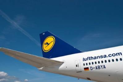 Роман Протасевич - В аэропорту Минска задержали вылет самолета Lufthansa: искали бомбу - real-vin.com - Вильнюс - Минск