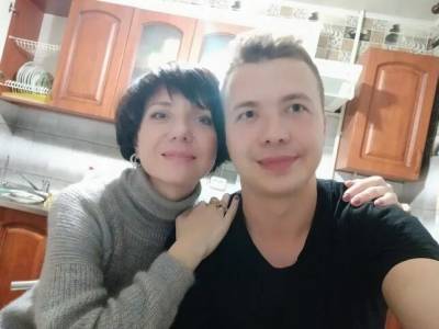 Роман Протасевич - Матери Протасевича сообщили, что ее сын в больнице в критическом состоянии, она говорит, что он "сердечник" - gordonua.com - Вильнюс - Минск
