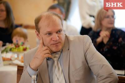 Переболевший коронавирусом глава Корткеросского района рассказал, почему сделал прививку - bnkomi.ru - район Корткеросский