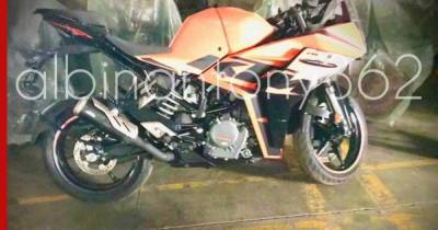 Обновленный спортивный мотоцикл KTM RC390 попал на шпионские снимки - profile.ru