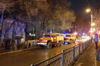 В Хабаровске пожарные спасли 8 человек из многоквартирного дома - hab.aif.ru - Хабаровский край - Хабаровск