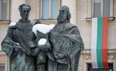 Болгарские читатели: кириллица пришла из Болгарии на Украину, которая подарила ее России (Факти) - geo-politica.info - Болгария - Македония