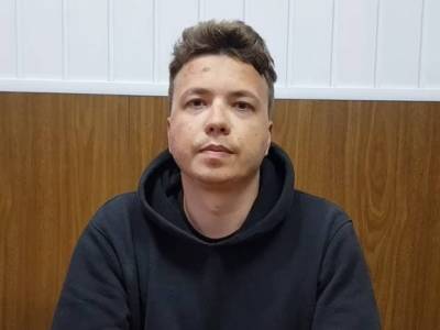 Роман Протасевич - София Сапега - Россияне потребовали от властей помощи задержанной «по надуманным обстоятельствам» девушке Протасевича - rosbalt.ru - Минск