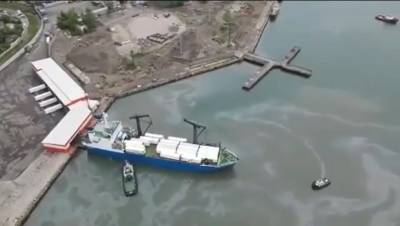 Прокуратура организовала проверку по факту разлива нефти в море в Туапсе - runews24.ru - Сочи - Краснодарский край