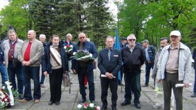 Памяти воинов - obzor.lt - Литва - Вильнюс - Афганистан