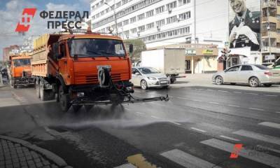 Алексей Водовозов - Омские власти решили поливать дороги водой из-за жары - fedpress.ru - Омск