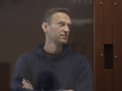 Юлий Волков - Навальный - "Я – гений преступного мира": Навальный рассказал о трех новых уголовных делах - sobesednik.ru