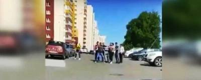 Мигранты устроили потасовку на территории ЖК «Цветы» в Нижнем Новгороде - runews24.ru - Нижний Новгород