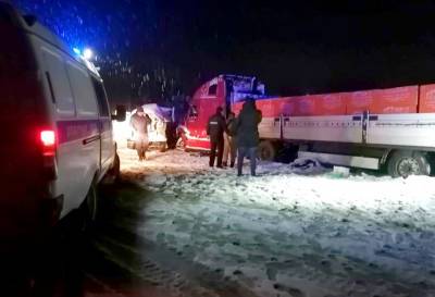 Видеорегистратор запечатлел последние секунды жизни двух медработников, попавших в ДТП - astrakhanfm.ru - Волгоград - Астрахань - Астраханская обл. - Ахтубинск - Columbia