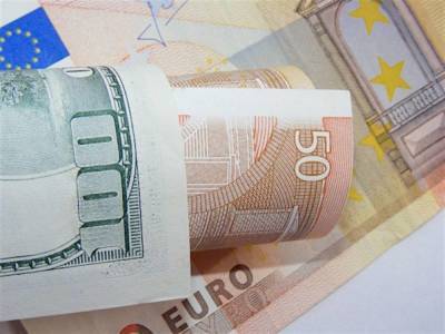 Юрий Мазур - ЦБ РФ слегка понизил официальный курс доллара, евро заметно прибавил - smartmoney.one
