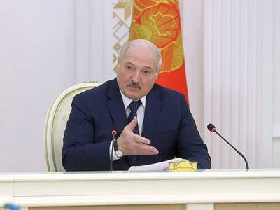Александр Лукашенко - Наталья Кочанова - От Лукашенко ждут комментария об угоне самолета Ryanair, и он назначил выступление на 26 мая - rosbalt.ru