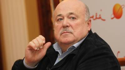 Сергей Собянин - Александр Калягин - Сергей Собянин поздравил Александра Калягина с днем рождения - vesti.ru - Москва - респ. Алтай - РСФСР