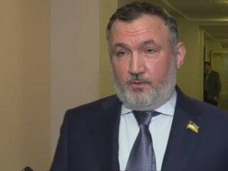 Владимир Зеленский - Виктор Медведчук - Ренат Кузьмин - Кузьмин: Зеленский открыто наградил сотрудников СБУ за сфабрикованное против Медведчука дело - from-ua.com