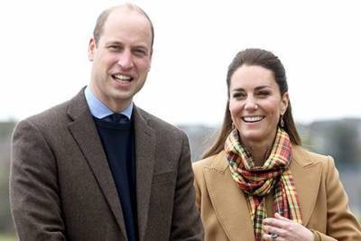 принц Уильям - Кейт Миддлтон - Kate Middleton - Massimo Dutti - Кейт Миддлтон и принц Уильям впервые прибыли с визитом на Оркнейские острова - skuke.net - Шотландия - county Prince William - Новости