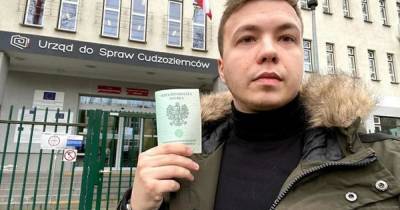 Роман Протасевич - В Сети заявили, что Протасевич воевал в Донбассе в составе "Азова" - ren.tv - Минск - Донбасс