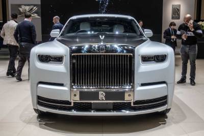 В Италии арестовали обитый кожей редкого крокодила Rolls Royce из России - actualnews.org