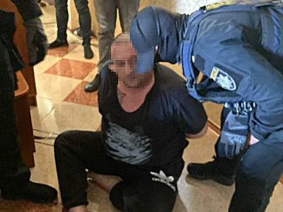 Владимир Зеленский - Алексей Данилов - В Одесской области задержали "вора в законе", который ранее убежал из зала суда - gordonua.com - Украина - Черниговская обл. - Одесса - Одесская обл.