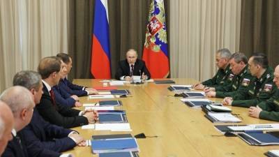 Владимир Путин - Путин: Россия продолжит модернизацию армии и флота на фоне внешних угроз - 5-tv.ru - Россия - Сочи