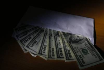 Во Львове на получении $2 тысяч взятки попались двое полицейских - rupor.info - Львов - Львовская обл.