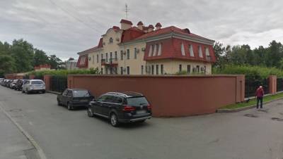 Алексей Федоров - Особняк и соседи хорошие: "Газпром" продаёт бизнес-центр за 200 млн рублей - dp.ru - Санкт-Петербург