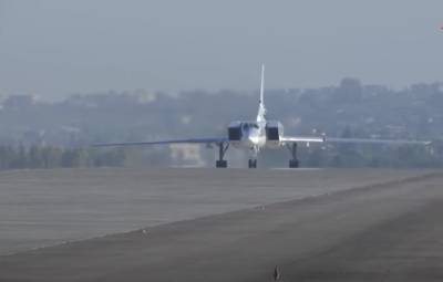 Российские Ту-22М3 начали полёты над акваторией Средиземного моря - topwar.ru - Сирия
