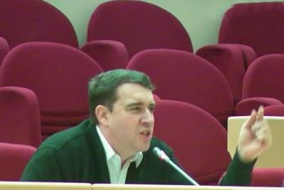 Ю.А.Гагарин - Роман Бусаргин - Закупка дорогих электрокаров для саратовского Парка покорителей космоса возмутила депутатов - saratov.mk.ru - Саратов