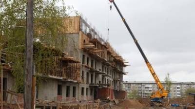 Руслан Болотов - До конца 2021 года для 135 семей из иркутского аварийного фонда построят новое жилье - runews24.ru - Иркутск
