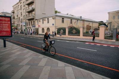 Временные велополосы появились на пяти улицах Москвы - vm.ru - Москва