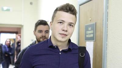 Александр Лукашенко - Роман Протасевич - Иван Тертель - КГБ Белоруссии раскрыло подробности допроса Протасевича - iz.ru - Минск