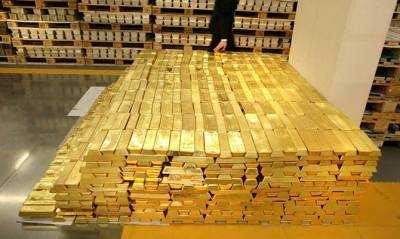 Treasuries - Цена золота превысила $1,9 тысяч за унцию впервые с января - capital.ua - Reuters
