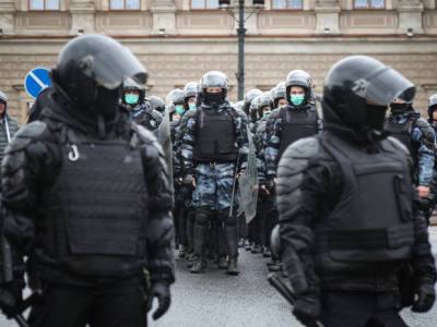 Михаил Мишустин - Российским силовикам этой осенью опять повысят оклады - rosbalt.ru