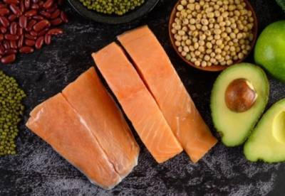 Названы продукты, которые защитят от болезни Альцгеймера - facenews.ua