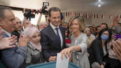 Башар Асад - Асад и его супруга проголосовали на президентских выборах в Сирии - iz.ru - Сирия - Дамаск - Сана