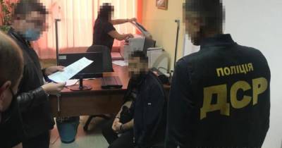 Санкции СНБО против "криминальных авторитетов": 10 злоумышленников депортировали (2 фото) - tsn.ua - Грузия - Снбо
