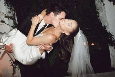 Ариана Гранде - Ариана Гранде обнародовала фото с тайной свадьбы - kp.ua - шт. Калифорния