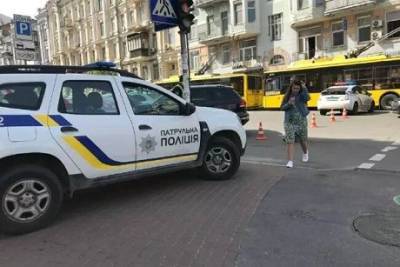 В столице перекрыли улицу из-за подозрительного предмета - enovosty.com - Киев