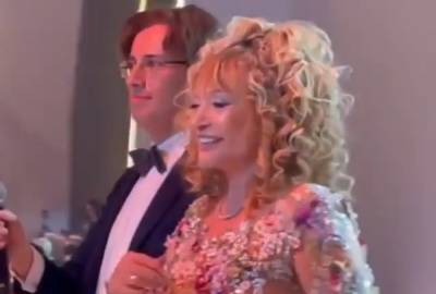 Алла Пугачева - Максим Галкин - Им пел сам Киркоров: в сеть слили видео, как Алла Пугачева зажгла с Галкиным на дне рождении Кристины Орбакайте - ukrainianwall.com