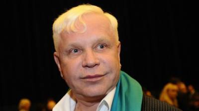 Алла Пугачева - Максим Галкин - Кристина Орбакайте - Борис Моисеев - Пугачева приласкала Бориса Моисеева на дне рождения Орбакайте — видео - 5-tv.ru