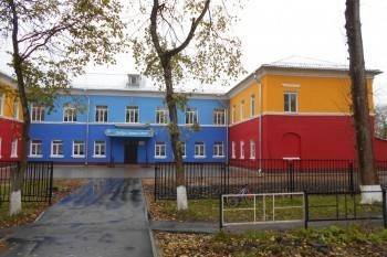 Последний звонок в школе № 10 едва не закончился трагедией: на детей рухнул потолок в одном из классов - vologda-poisk.ru - Сокол